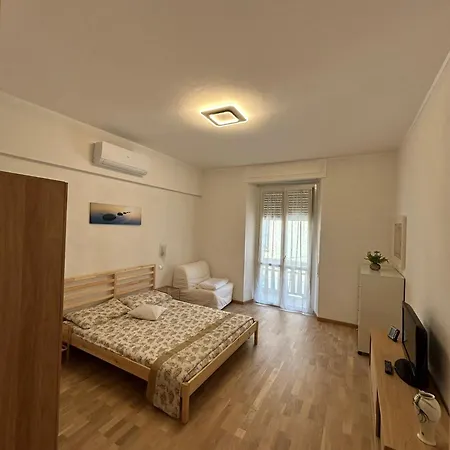 Endless Summer Apartment *